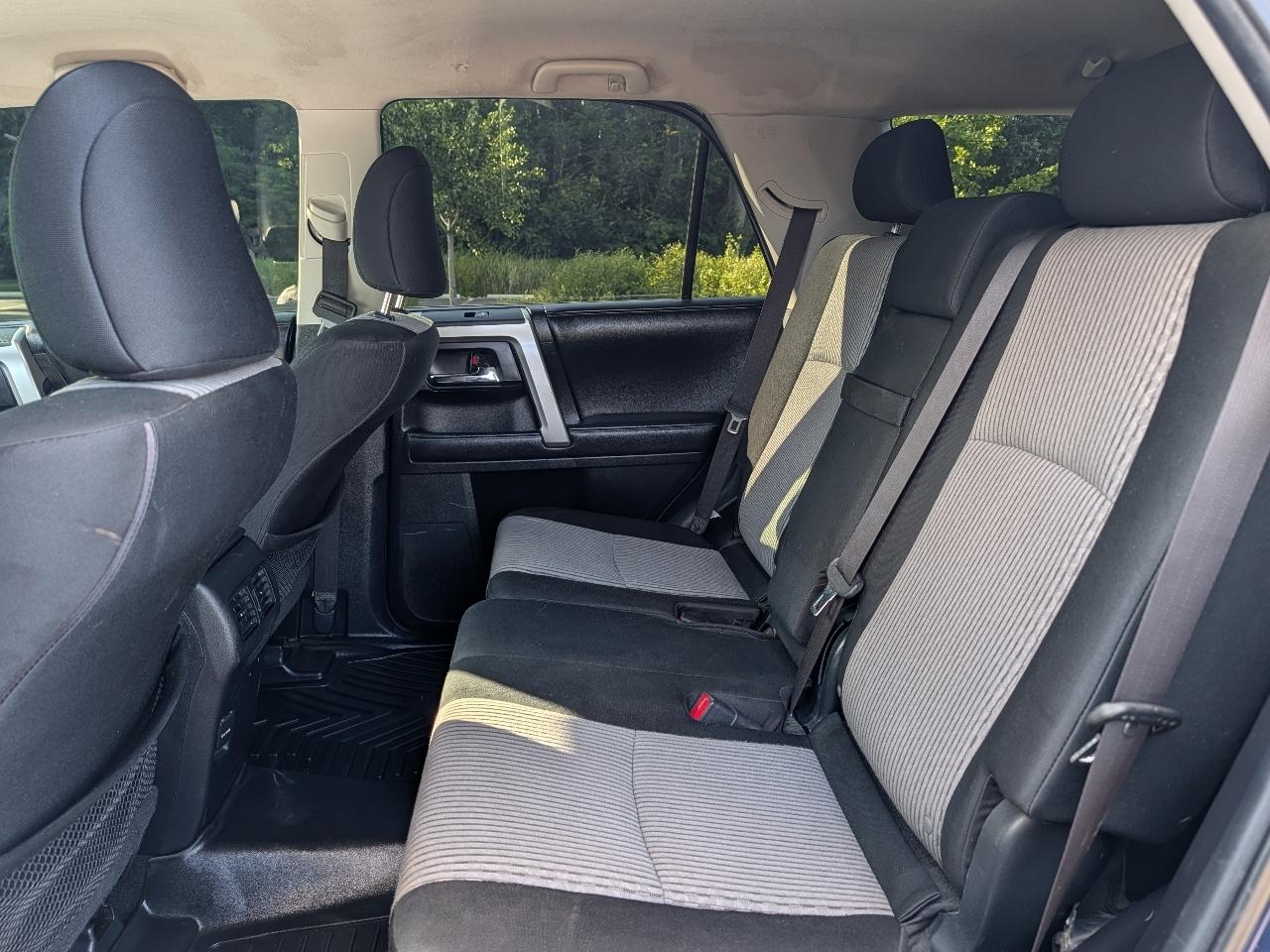Toyota 4Runner SR5 4WD 2019