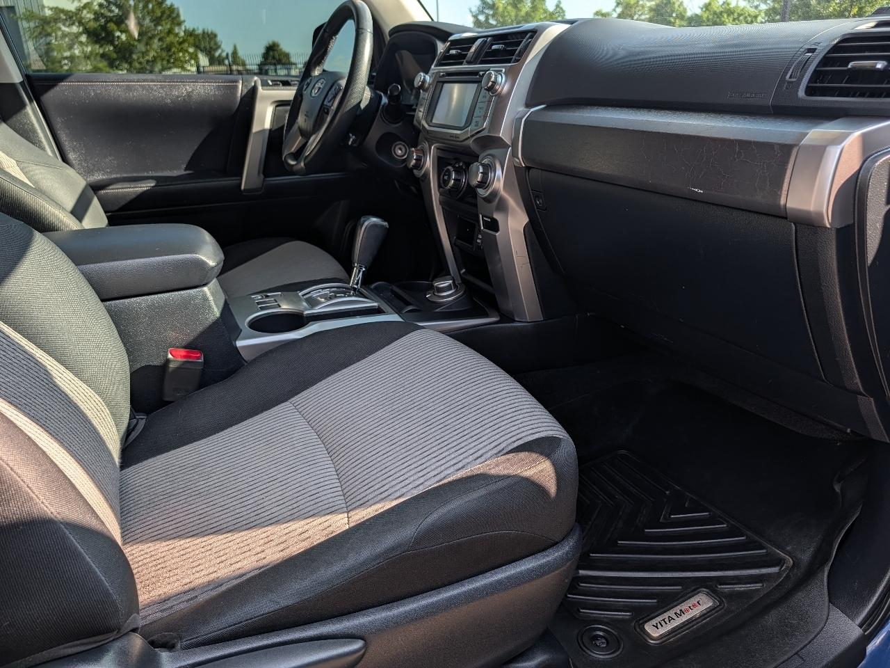 Toyota 4Runner SR5 4WD 2019