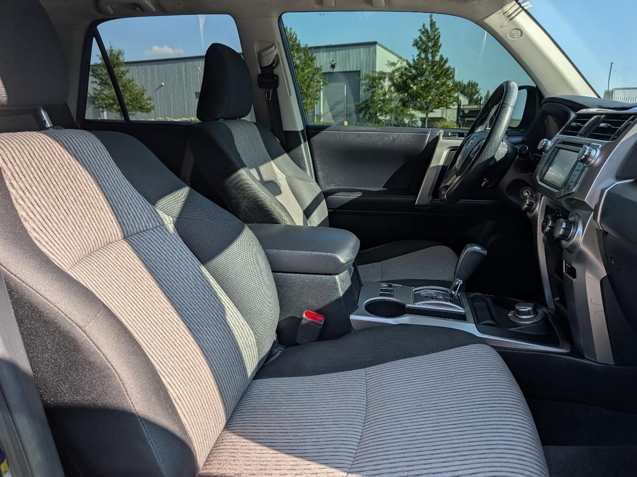 Toyota 4Runner SR5 4WD 2019