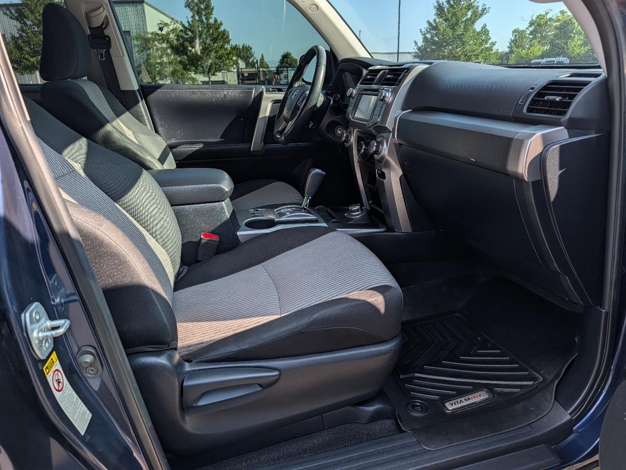 Toyota 4Runner SR5 4WD 2019