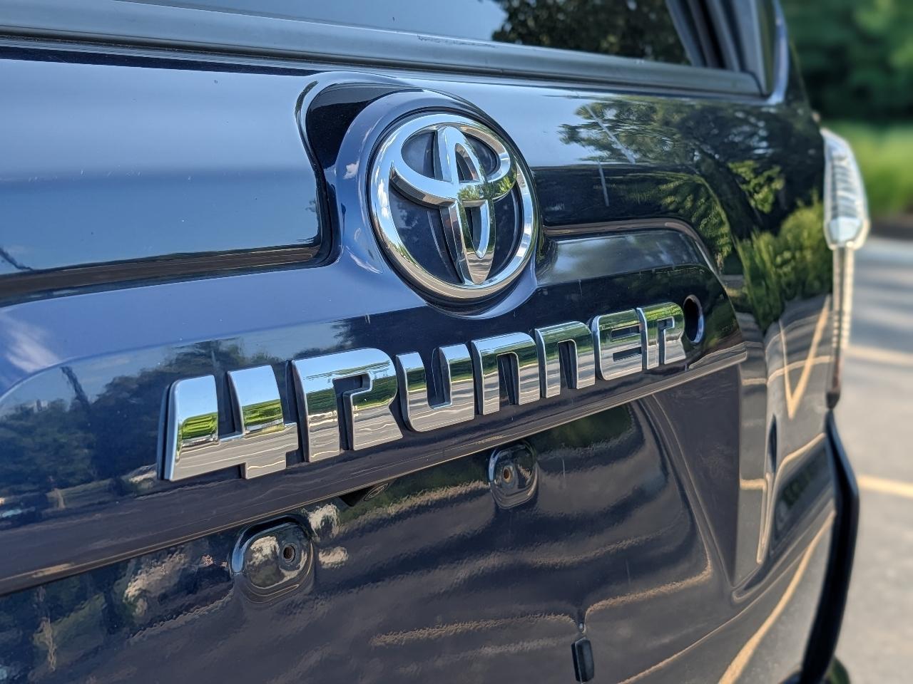 Toyota 4Runner SR5 4WD 2019
