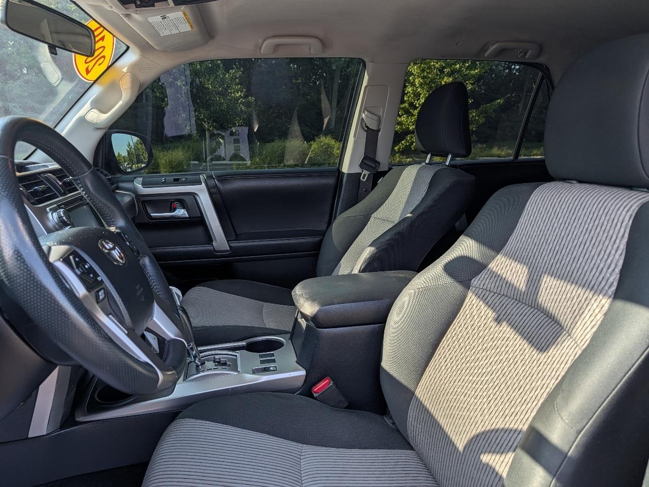 Toyota 4Runner SR5 4WD 2019