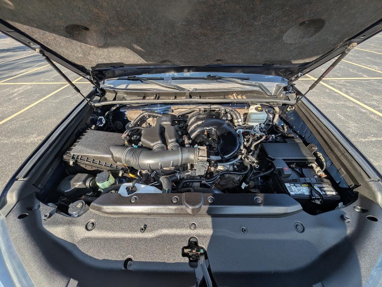 Toyota 4Runner SR5 4WD 2019