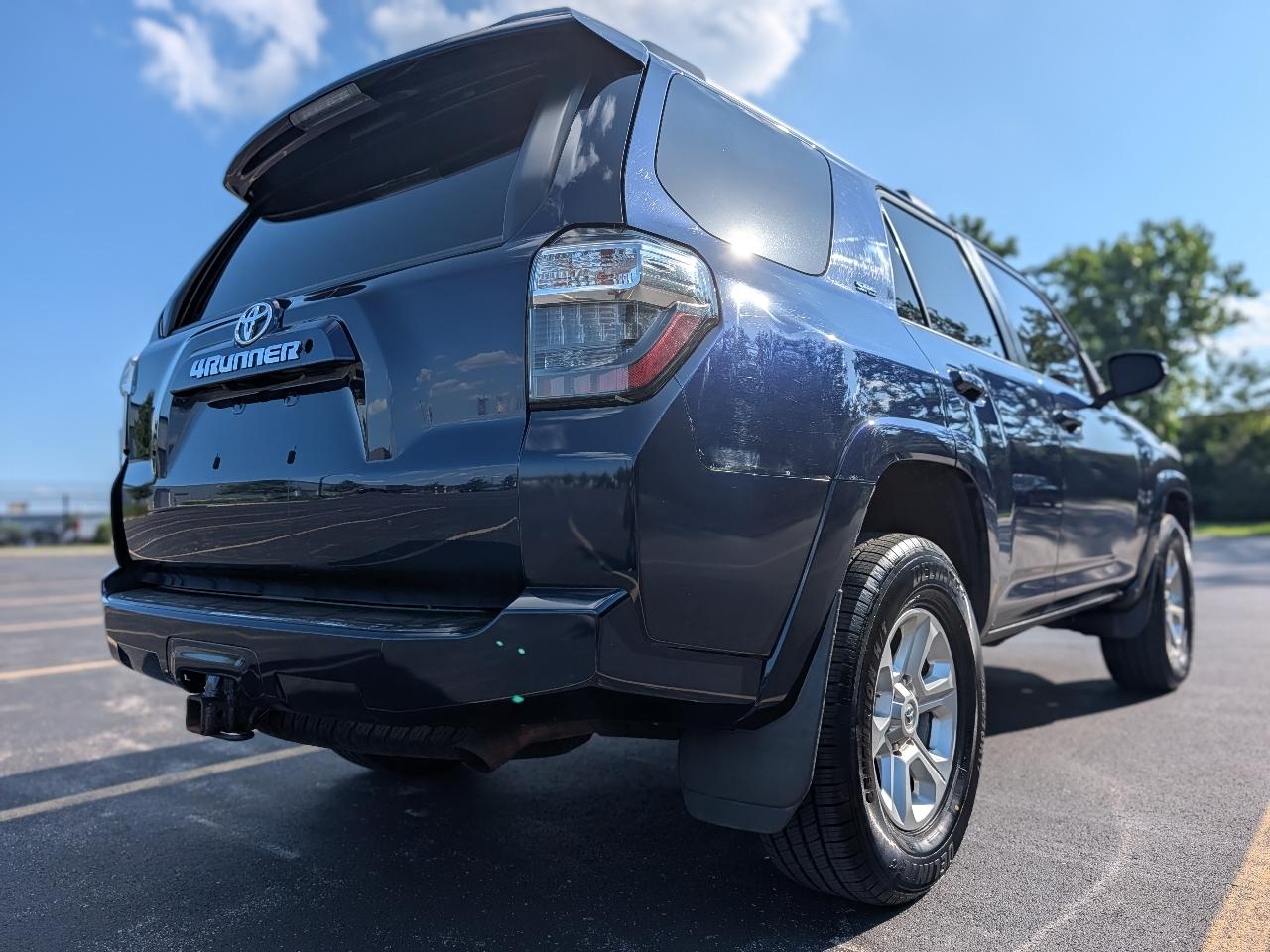 Toyota 4Runner SR5 4WD 2019