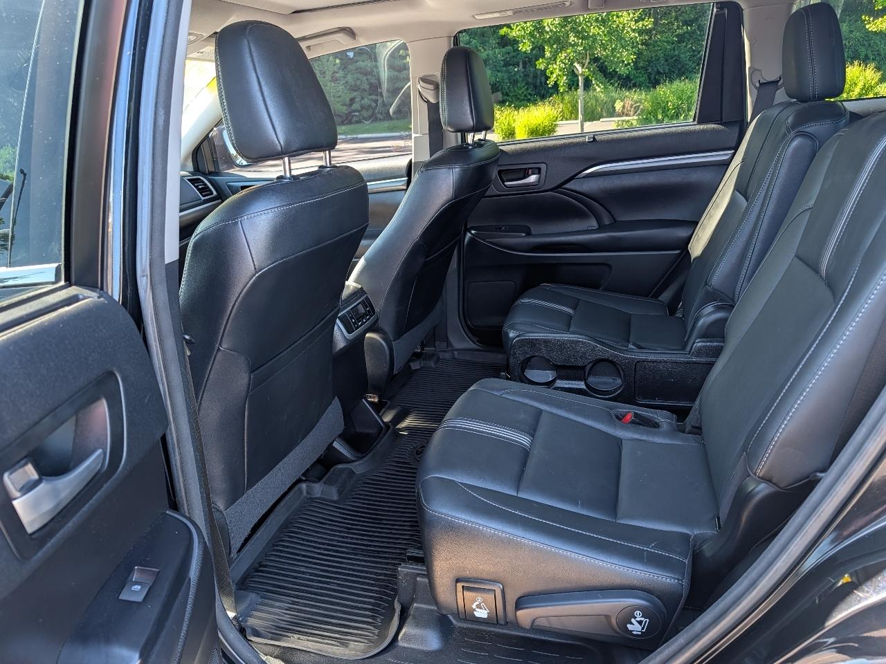 Toyota Highlander XLE AWD V6 2017