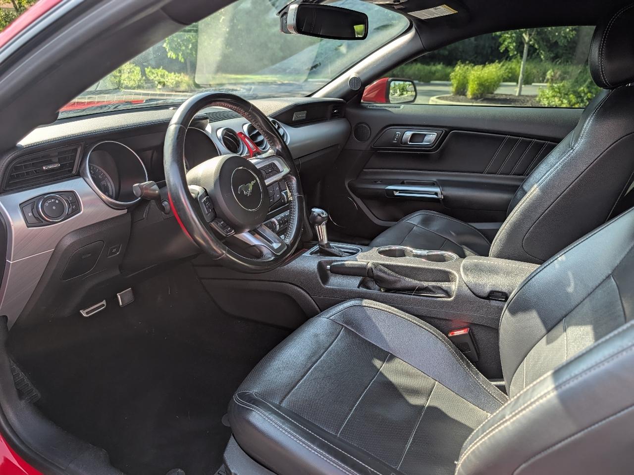 Ford Mustang EcoBoost Coupe 2019
