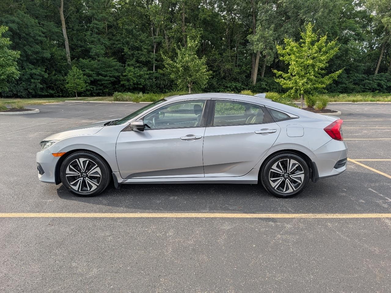 Honda Civic EX-TL Sedan CVT 2018