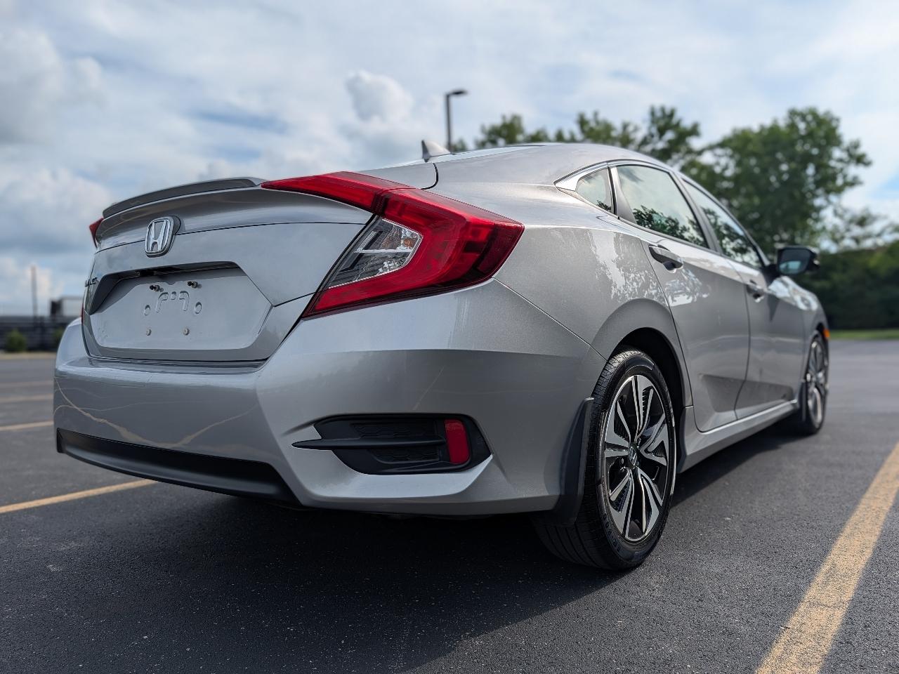 Honda Civic EX-TL Sedan CVT 2018