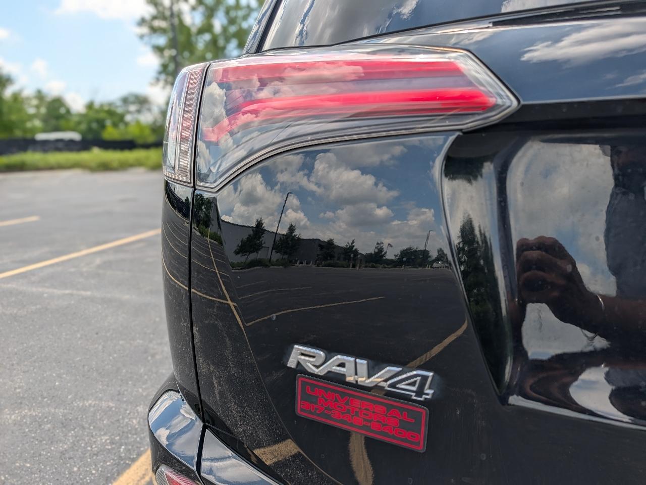 Toyota RAV4 Limited AWD 2017