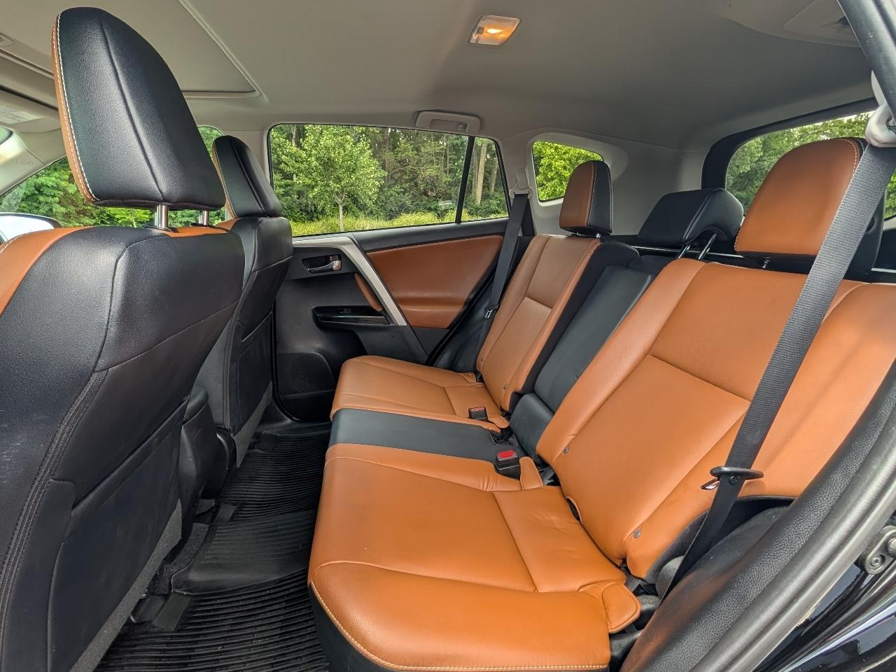 Toyota RAV4 Limited AWD 2017