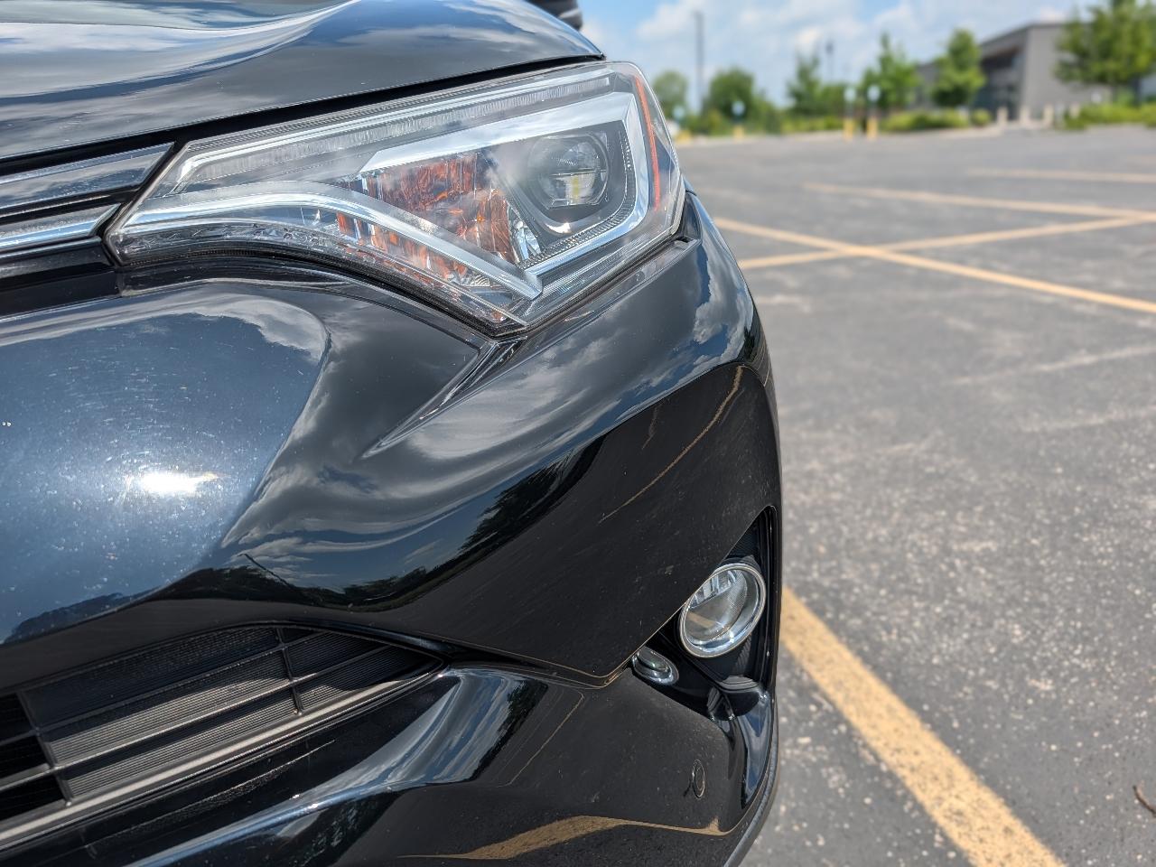 Toyota RAV4 Limited AWD 2017