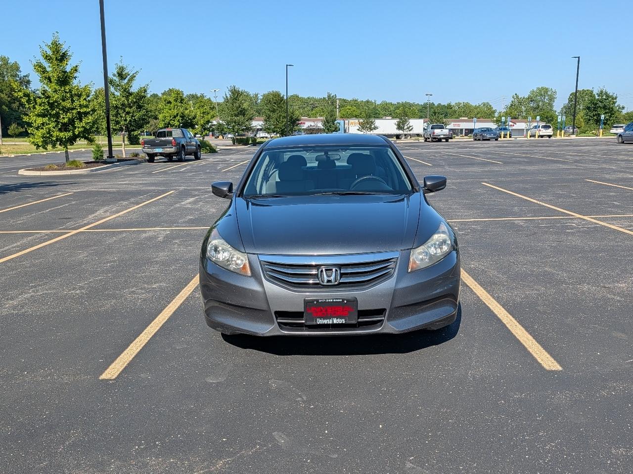 Honda Accord LX sedan AT 2012