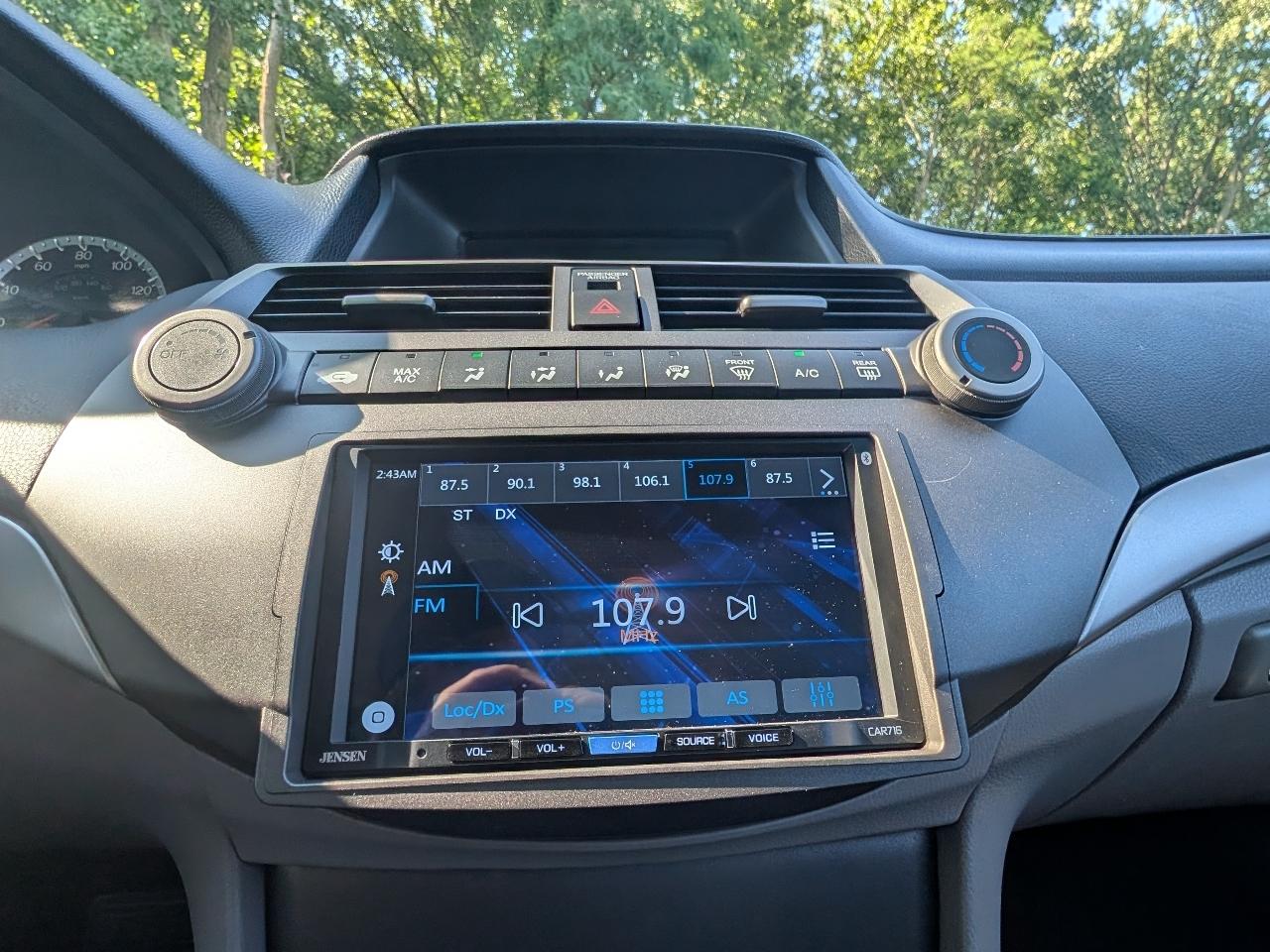 Honda Accord LX sedan AT 2012