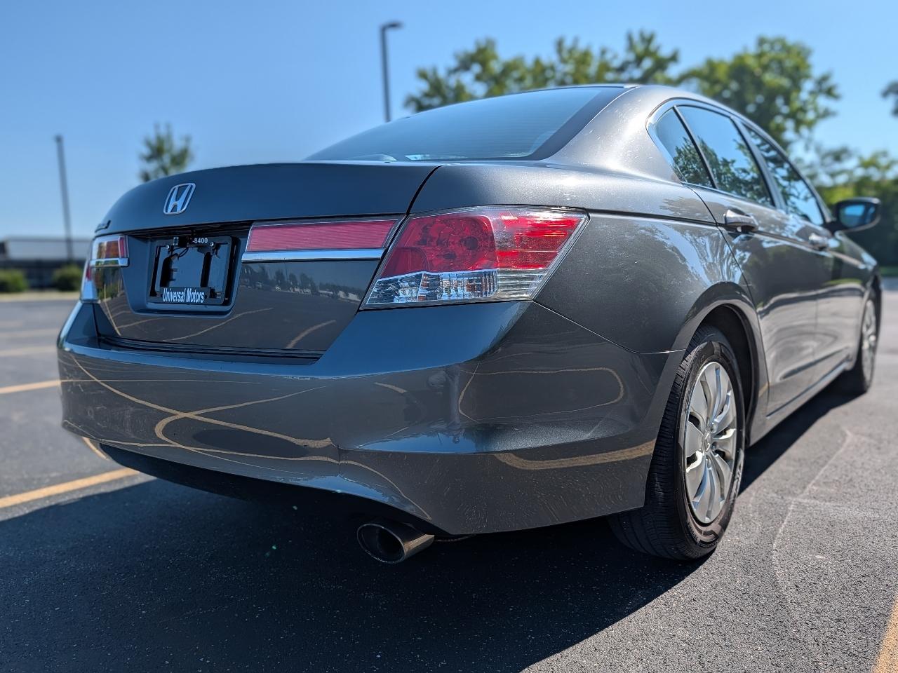 Honda Accord LX sedan AT 2012