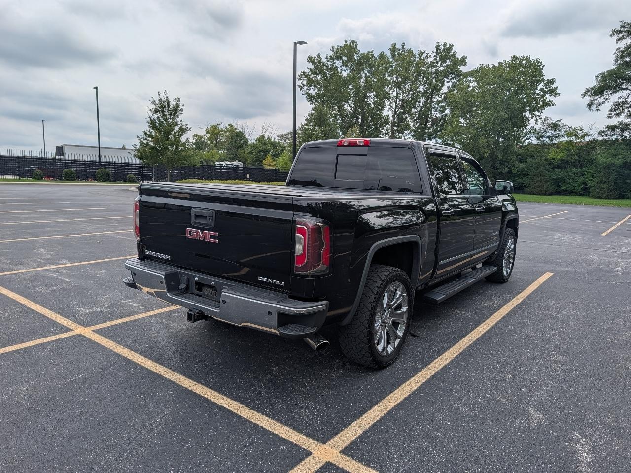 GMC Sierra 1500 Denali Crew Cab Long Box 4WD 2016