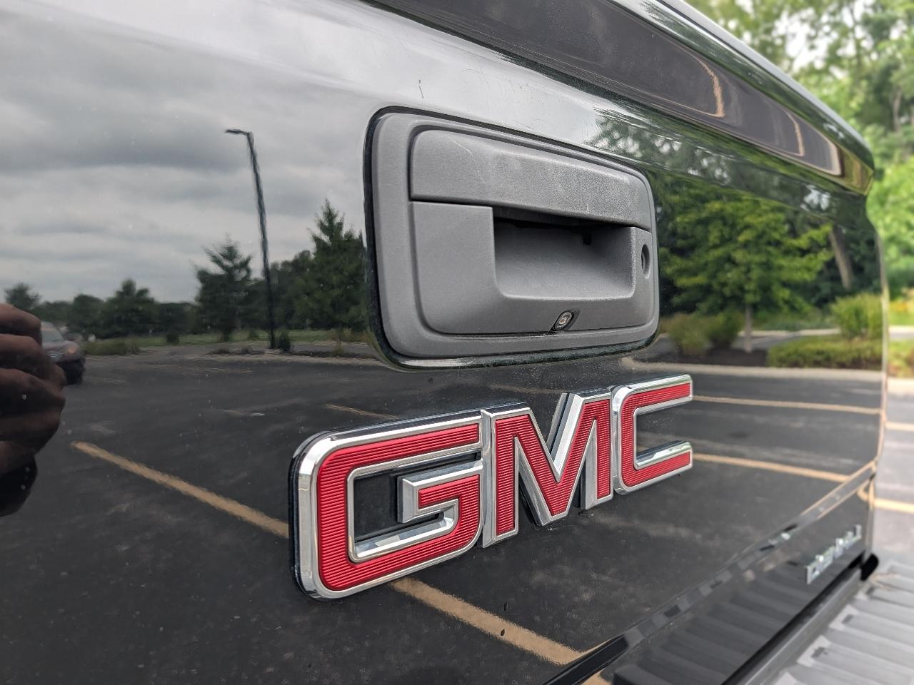 GMC Sierra 1500 Denali Crew Cab Long Box 4WD 2016