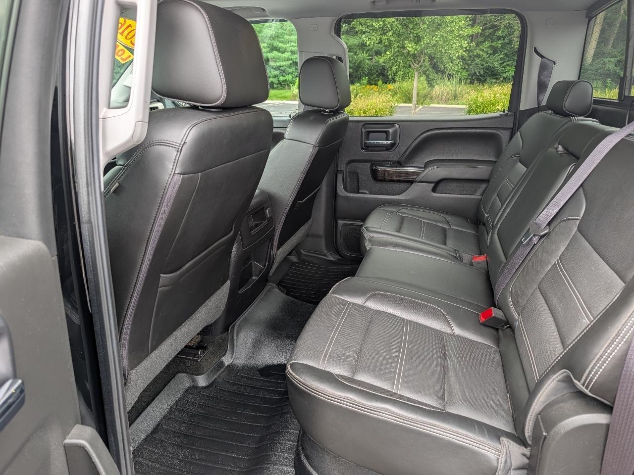 GMC Sierra 1500 Denali Crew Cab Long Box 4WD 2016
