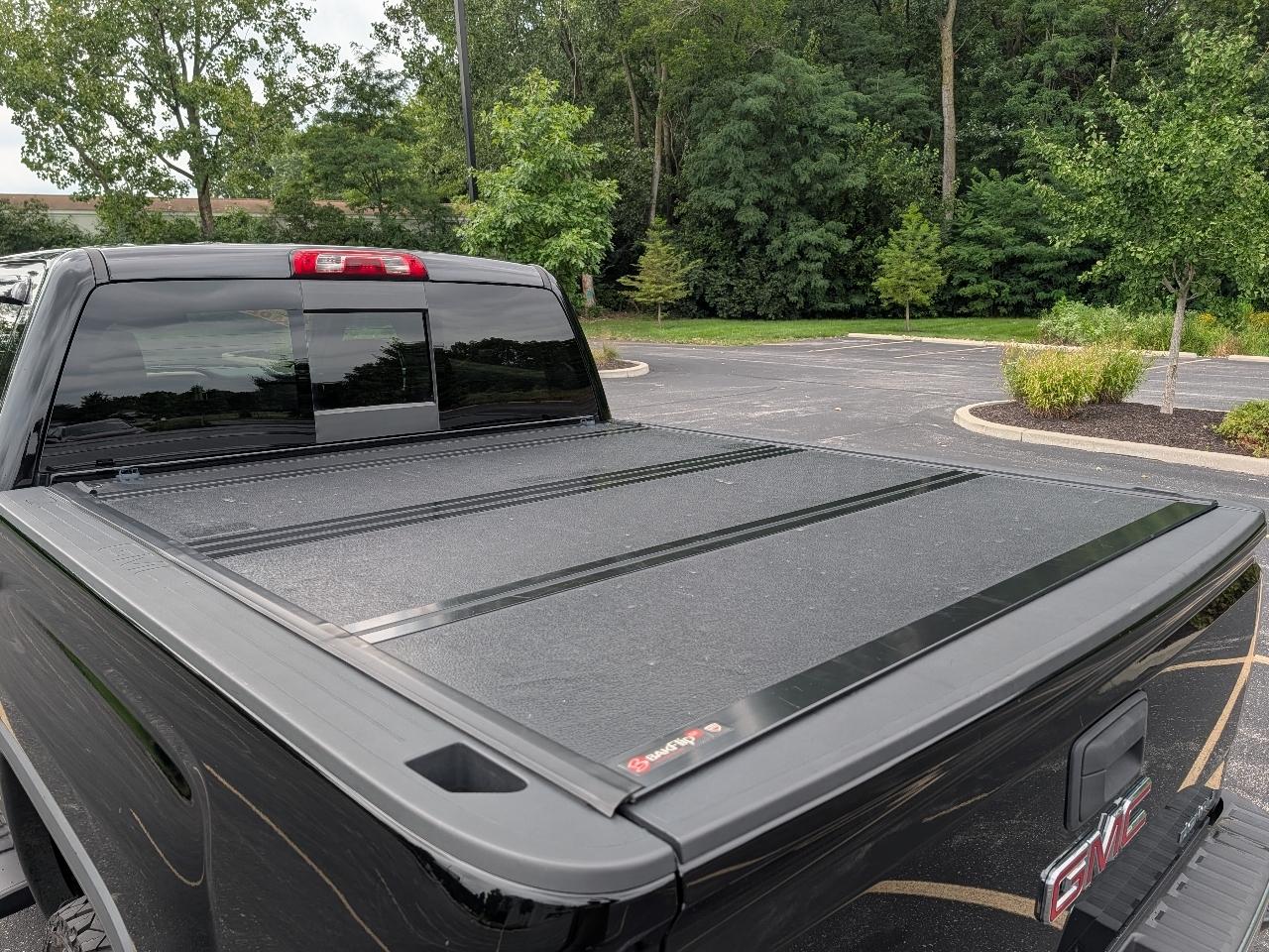 GMC Sierra 1500 Denali Crew Cab Long Box 4WD 2016