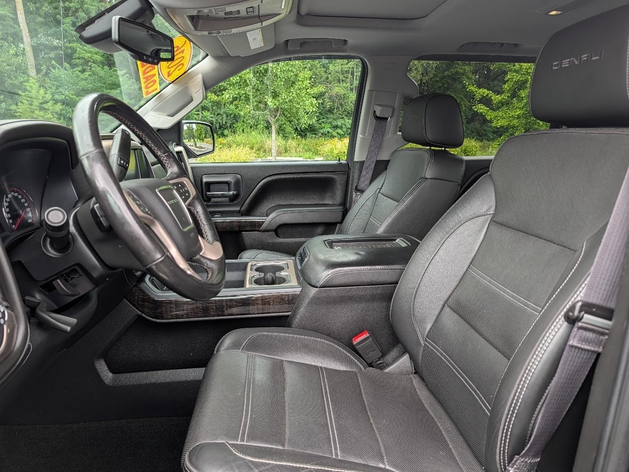 GMC Sierra 1500 Denali Crew Cab Long Box 4WD 2016