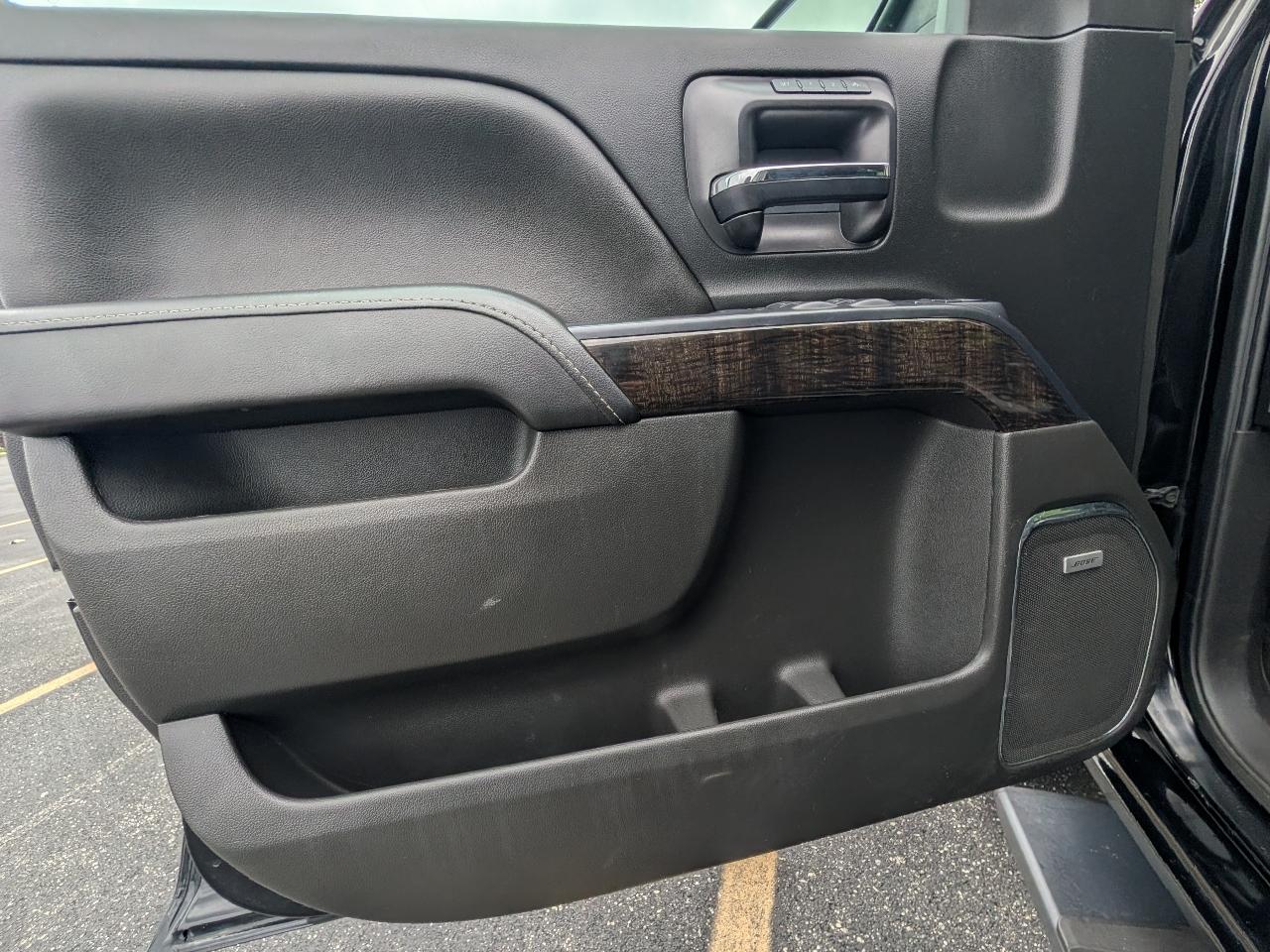 GMC Sierra 1500 Denali Crew Cab Long Box 4WD 2016