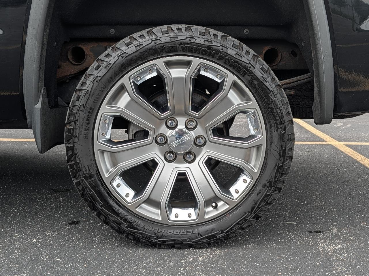 GMC Sierra 1500 Denali Crew Cab Long Box 4WD 2016