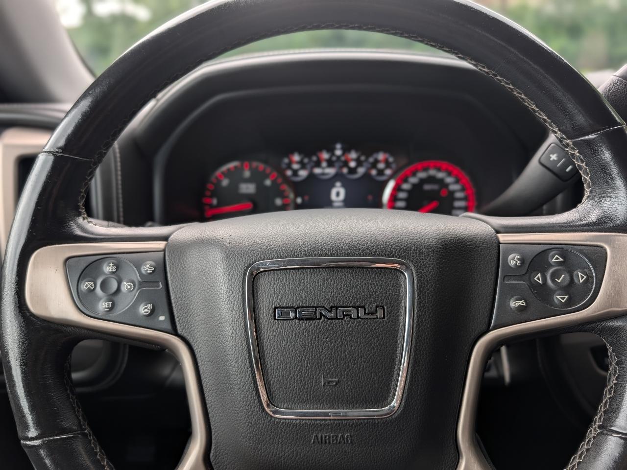 GMC Sierra 1500 Denali Crew Cab Long Box 4WD 2016