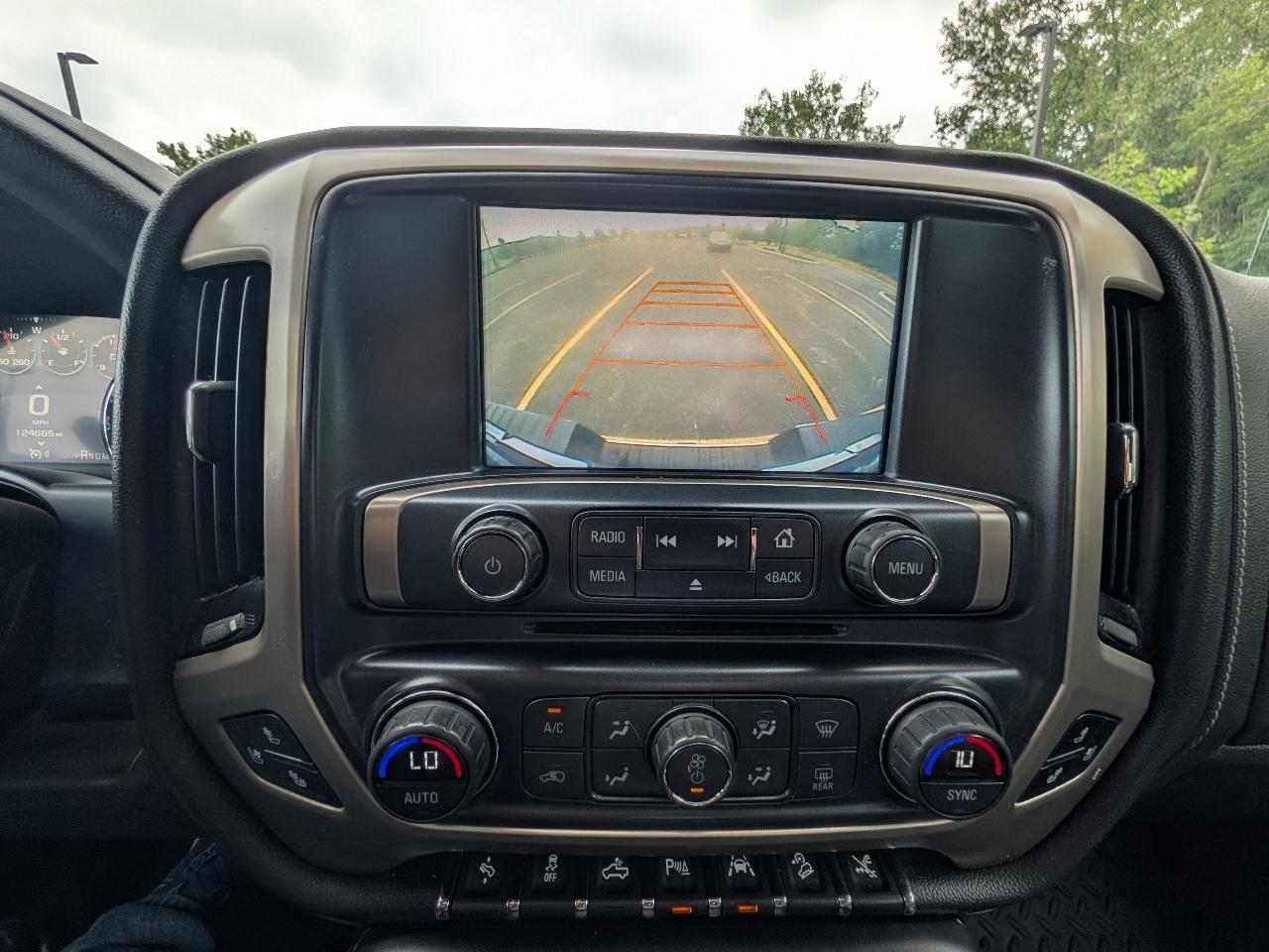 GMC Sierra 1500 Denali Crew Cab Long Box 4WD 2016