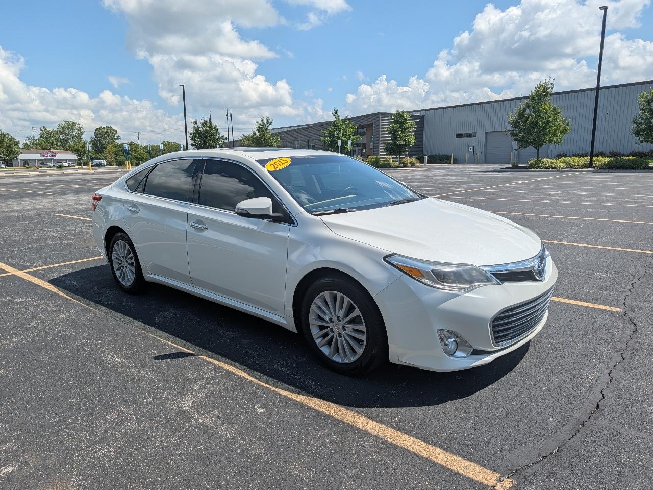 Toyota Avalon Hybrid XLE Premium 2015