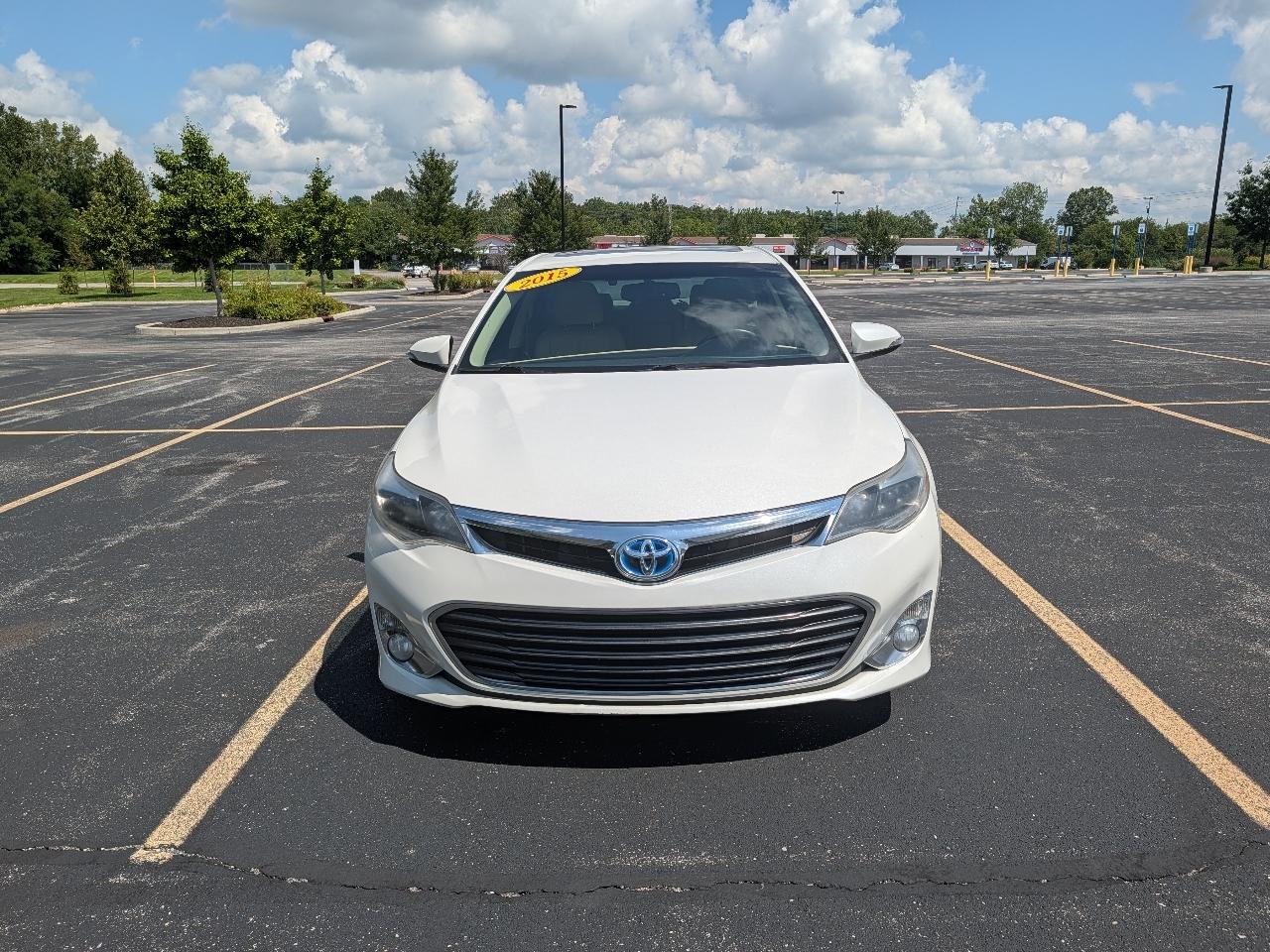 Toyota Avalon Hybrid XLE Premium 2015