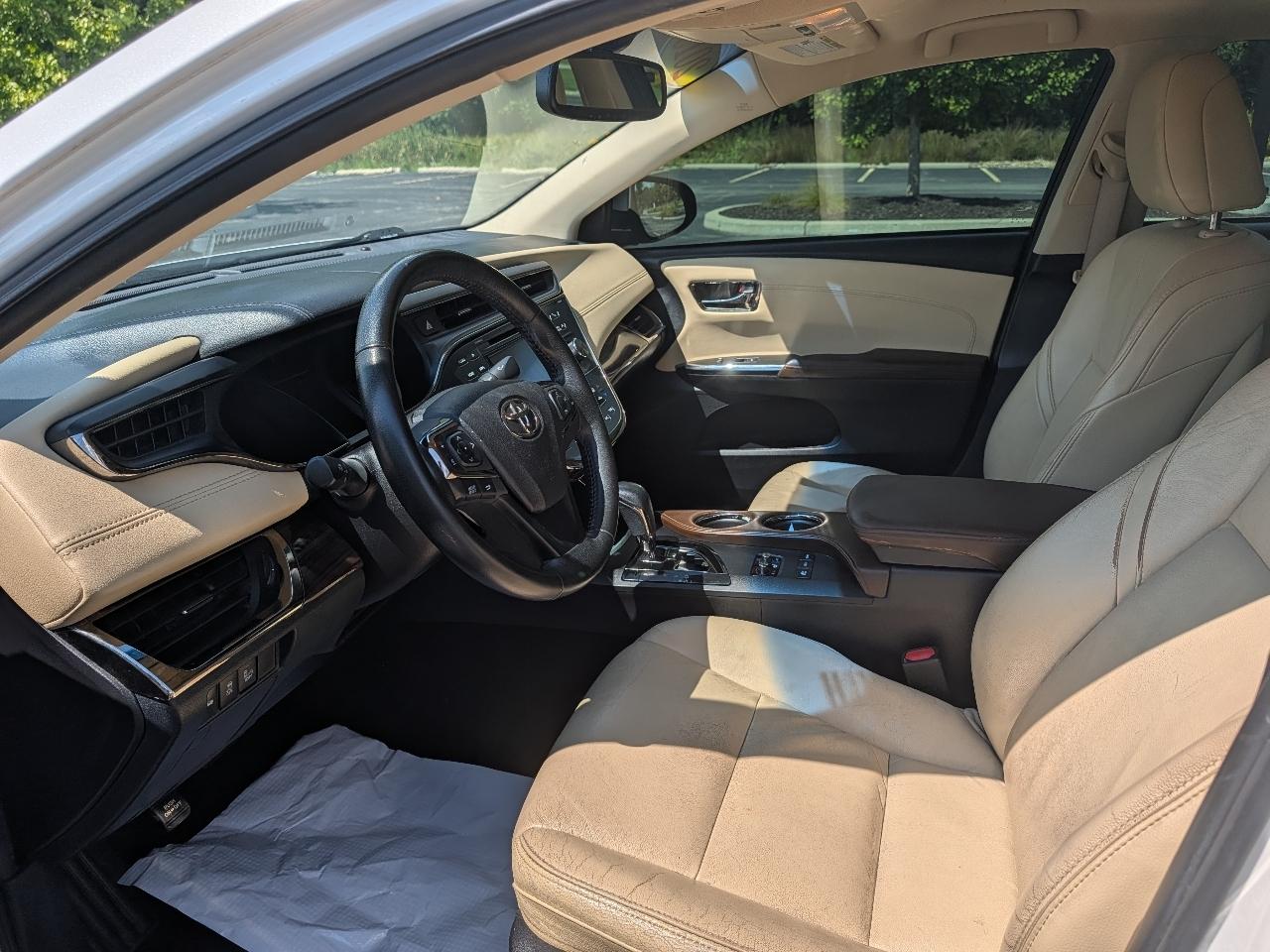 Toyota Avalon Hybrid XLE Premium 2015