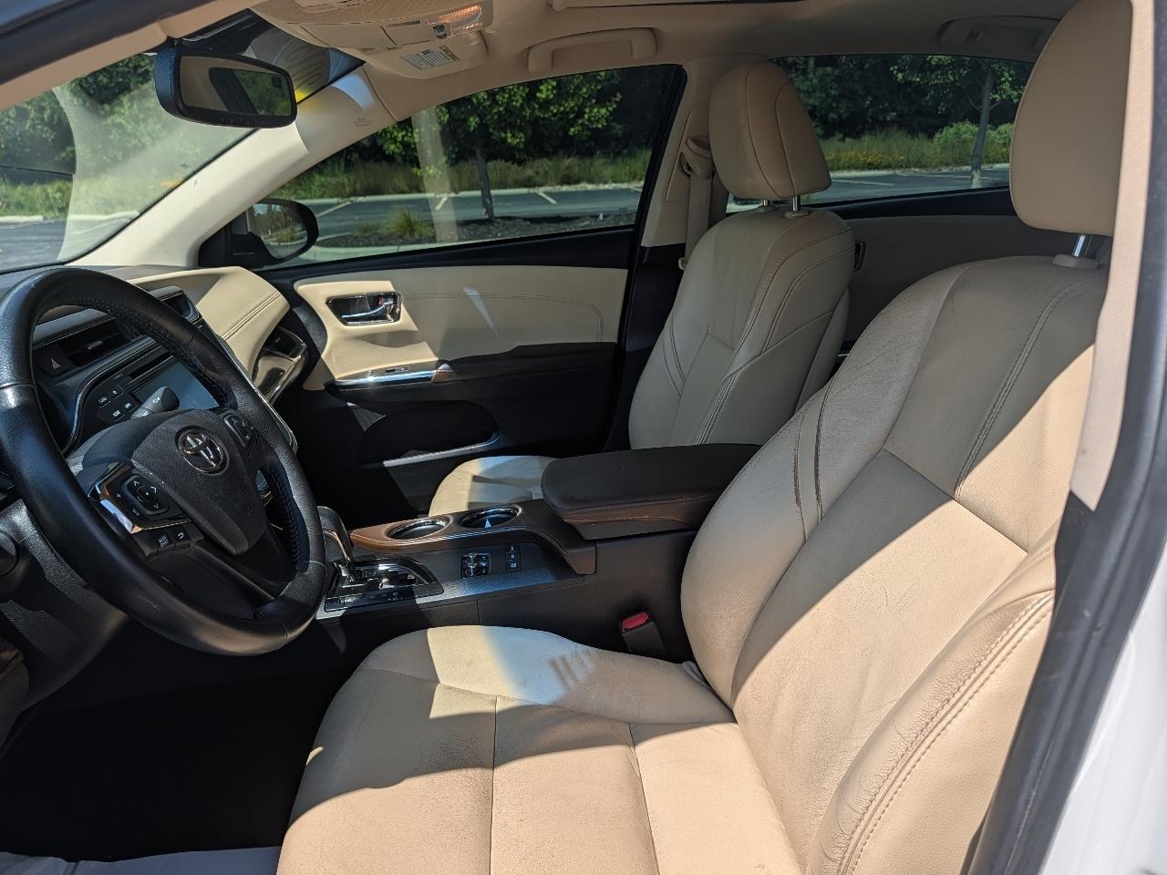 Toyota Avalon Hybrid XLE Premium 2015
