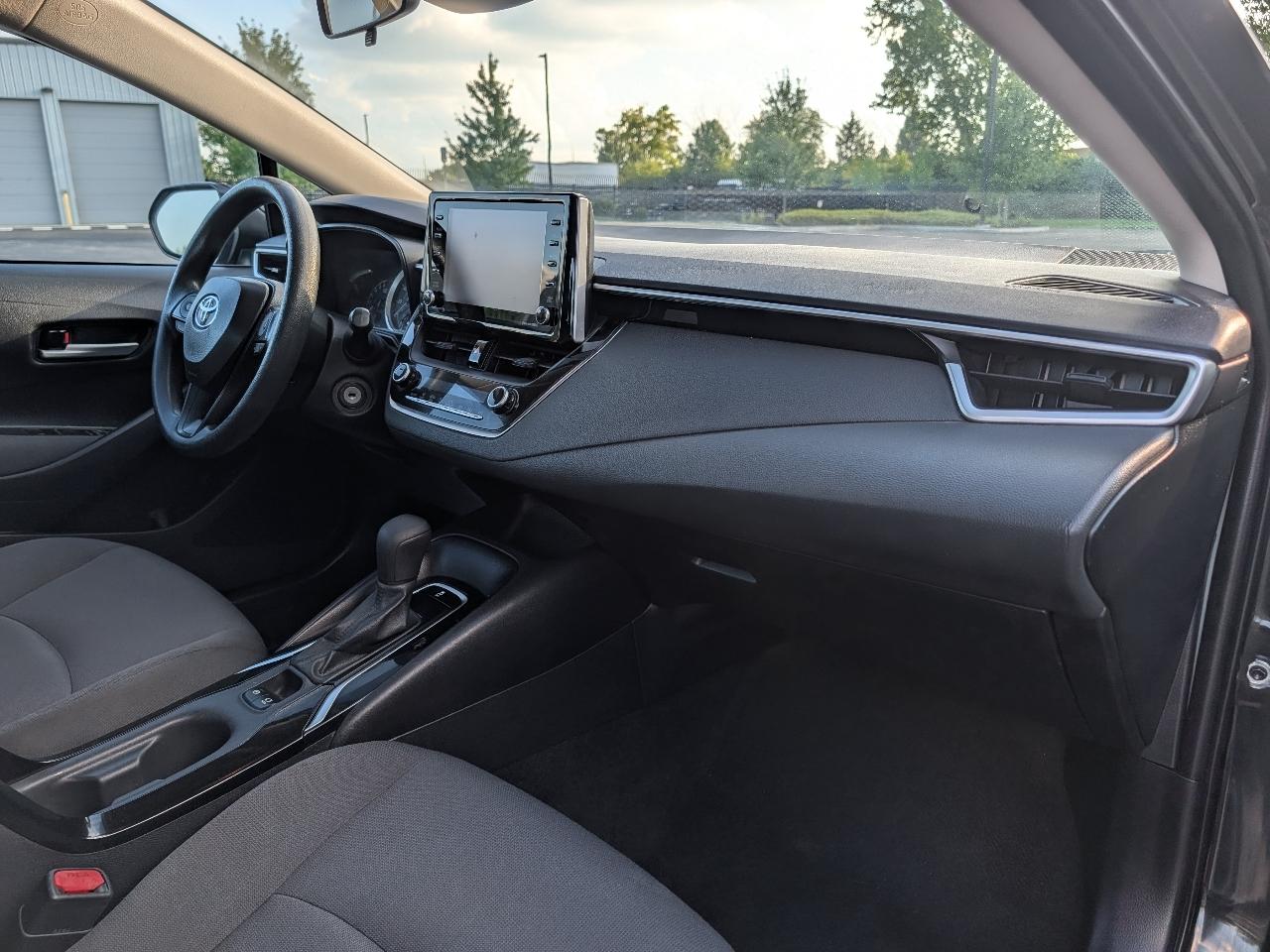 Toyota Corolla LE 2021