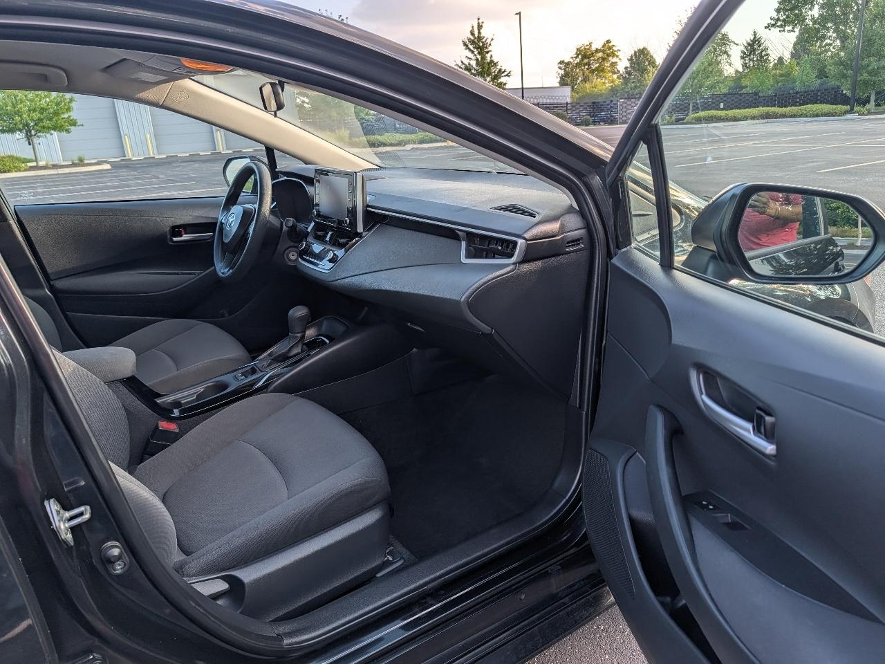 Toyota Corolla LE 2021
