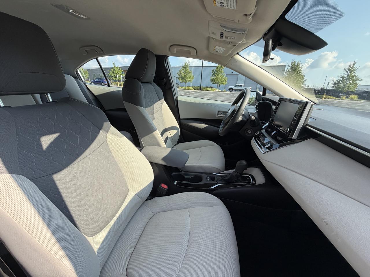 Toyota Corolla LE 2021