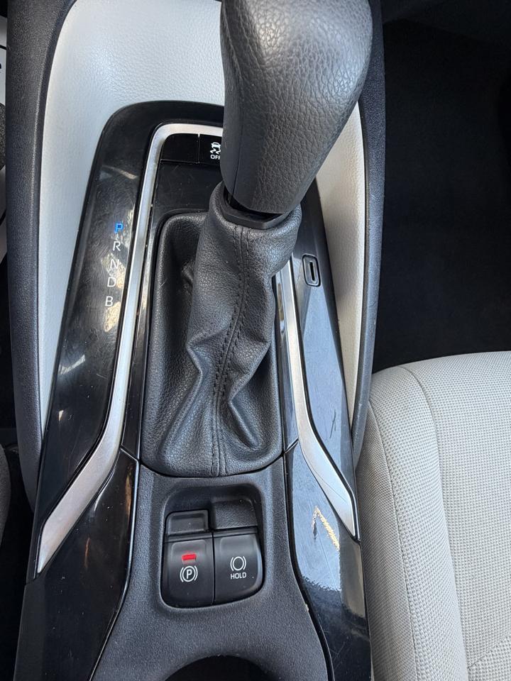 Toyota Corolla LE 2021