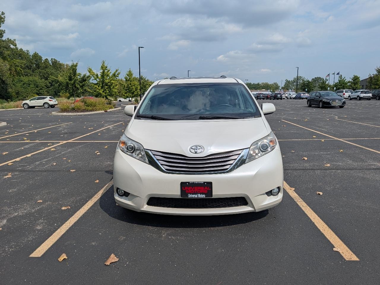 Toyota Sienna XLE FWD 8-Passenger V6 2016