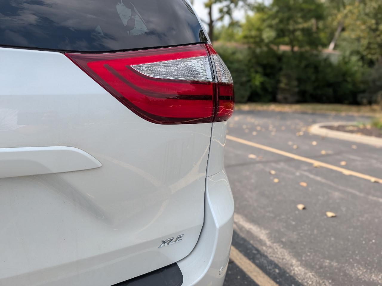 Toyota Sienna XLE FWD 8-Passenger V6 2016