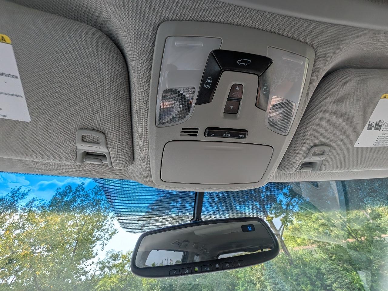 Toyota Sienna XLE FWD 8-Passenger V6 2016