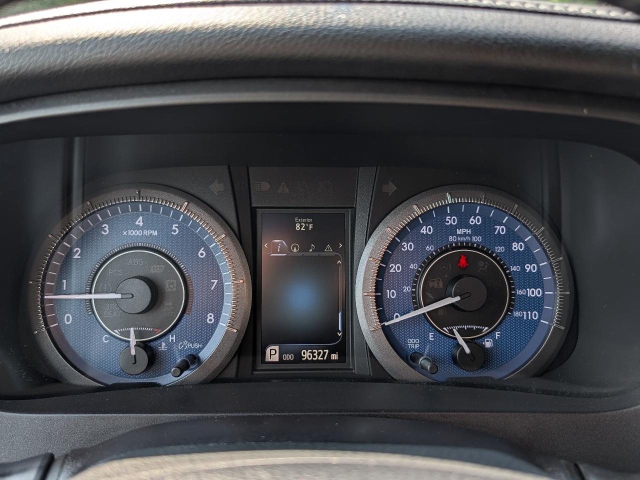 Toyota Sienna XLE FWD 8-Passenger V6 2016