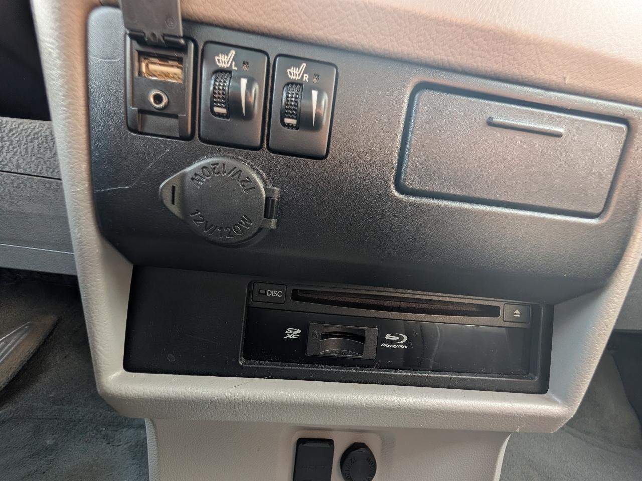 Toyota Sienna XLE FWD 8-Passenger V6 2016