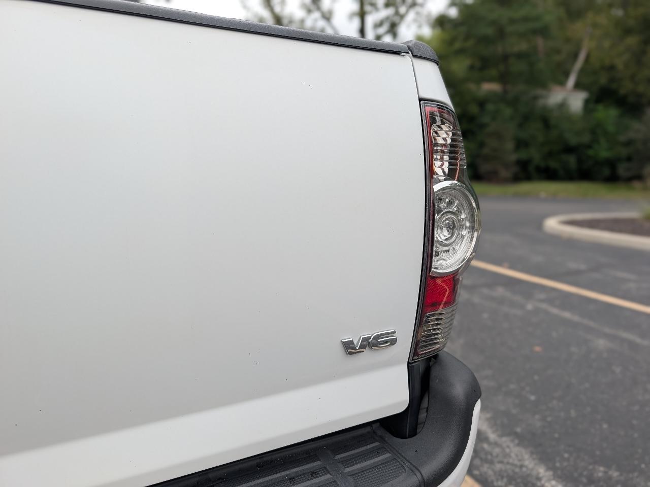 Toyota Tacoma Double Cab V6 4WD 2011