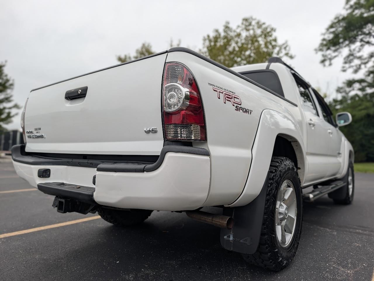 Toyota Tacoma Double Cab V6 4WD 2011