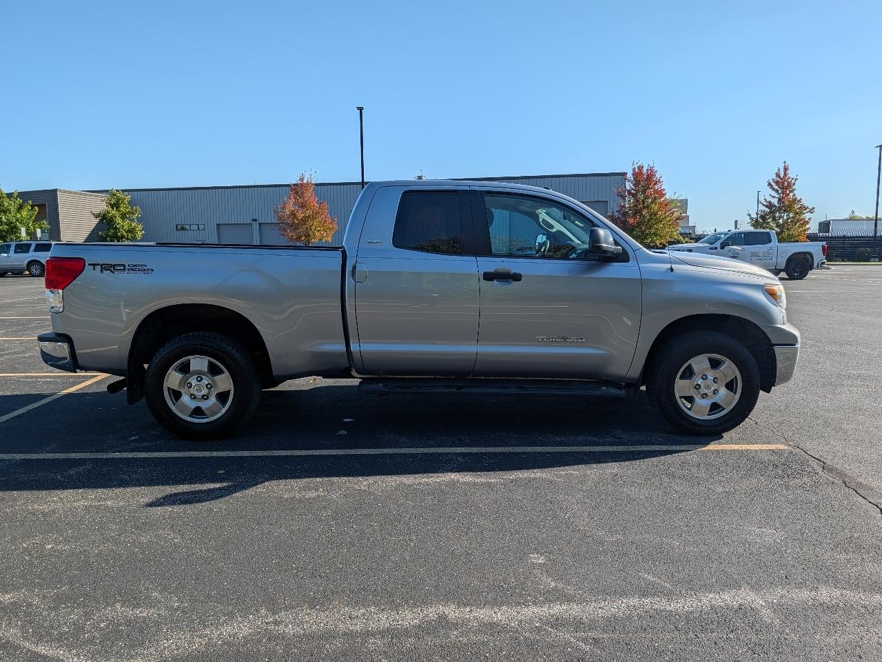 Toyota Tundra SR5 V8 4WD 2012
