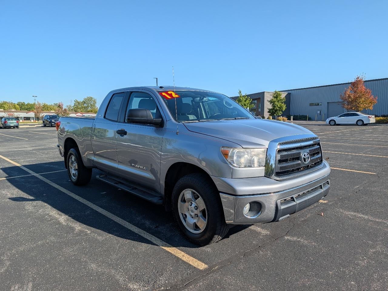 Toyota Tundra SR5 V8 4WD 2012