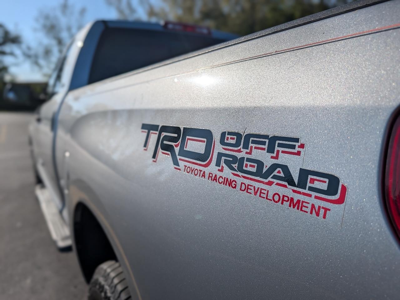 Toyota Tundra SR5 V8 4WD 2012