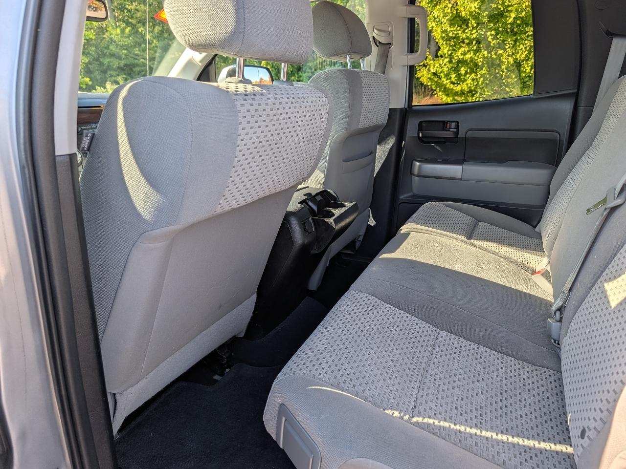 Toyota Tundra SR5 V8 4WD 2012