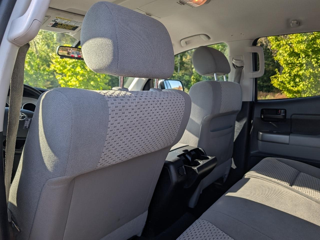 Toyota Tundra SR5 V8 4WD 2012