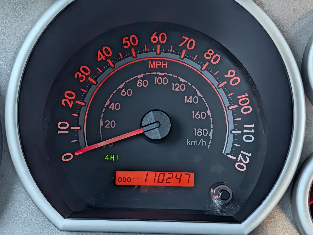 Toyota Tundra SR5 V8 4WD 2012