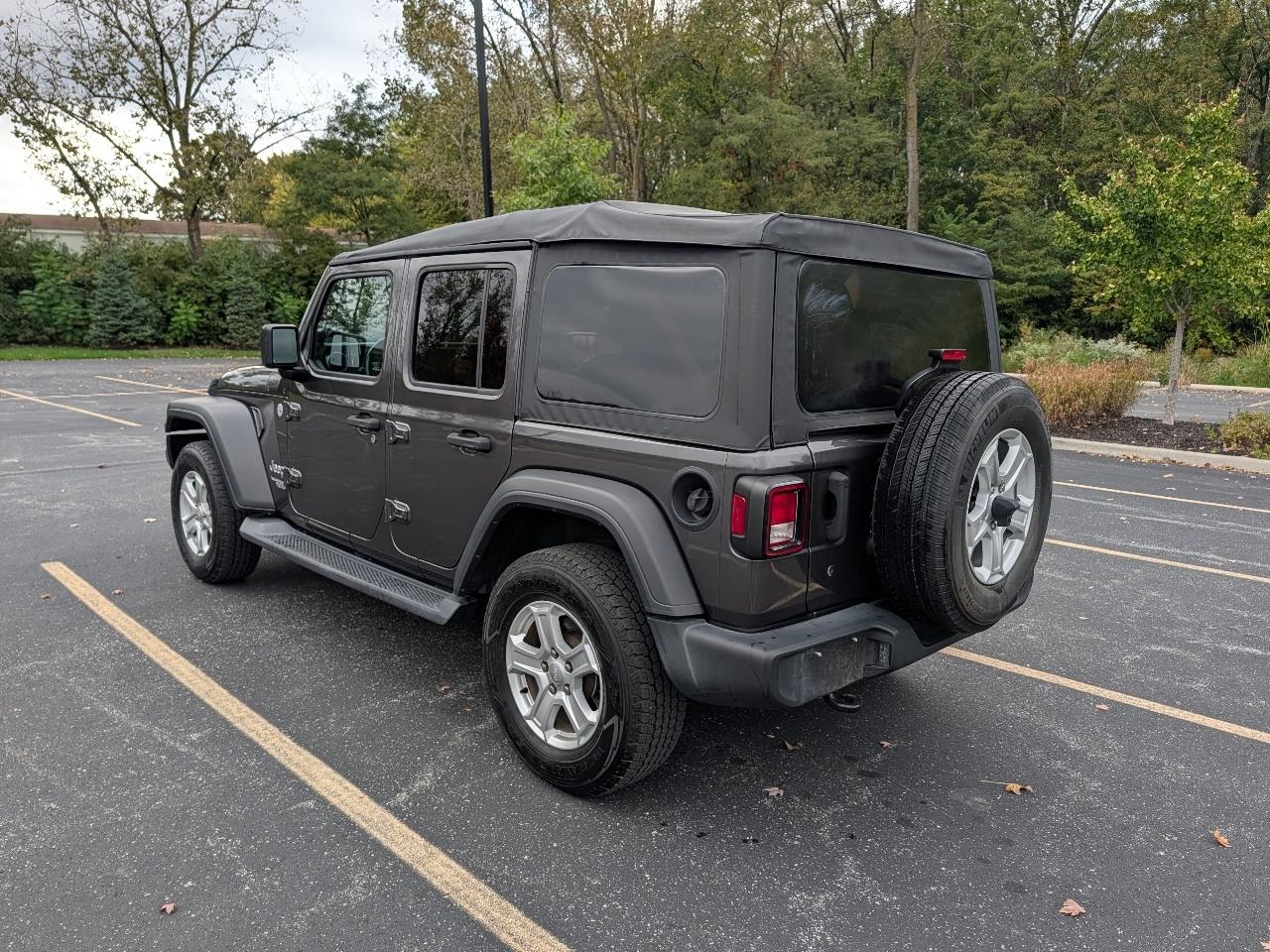 Jeep Wrangler Unlimited Sport 2019
