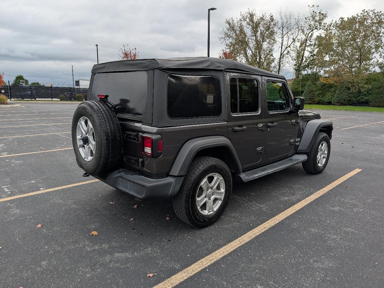 Jeep Wrangler Unlimited Sport 2019